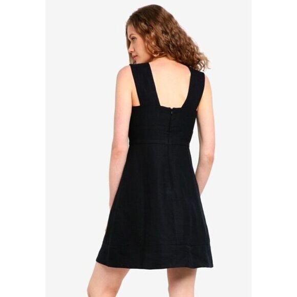 J. Crew Collection 100% linen black Rose Lace Up Dress size 4 NWOT - Picture 2 of 12